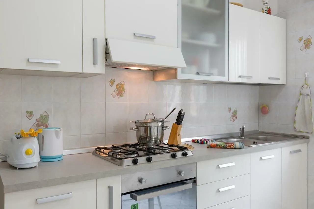 A Casa Di Giudy Apartment Desenzano del Garda