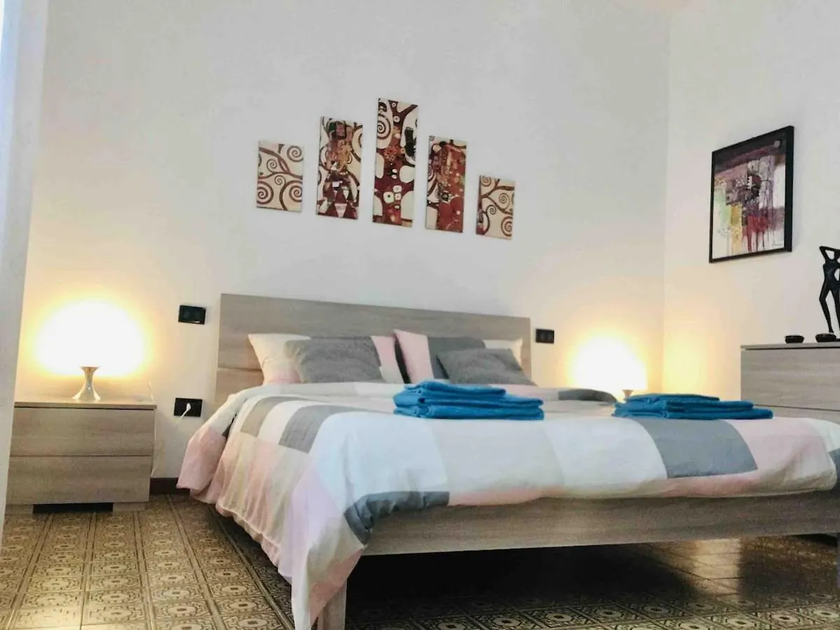 A Casa Di Giudy Apartment Desenzano del Garda