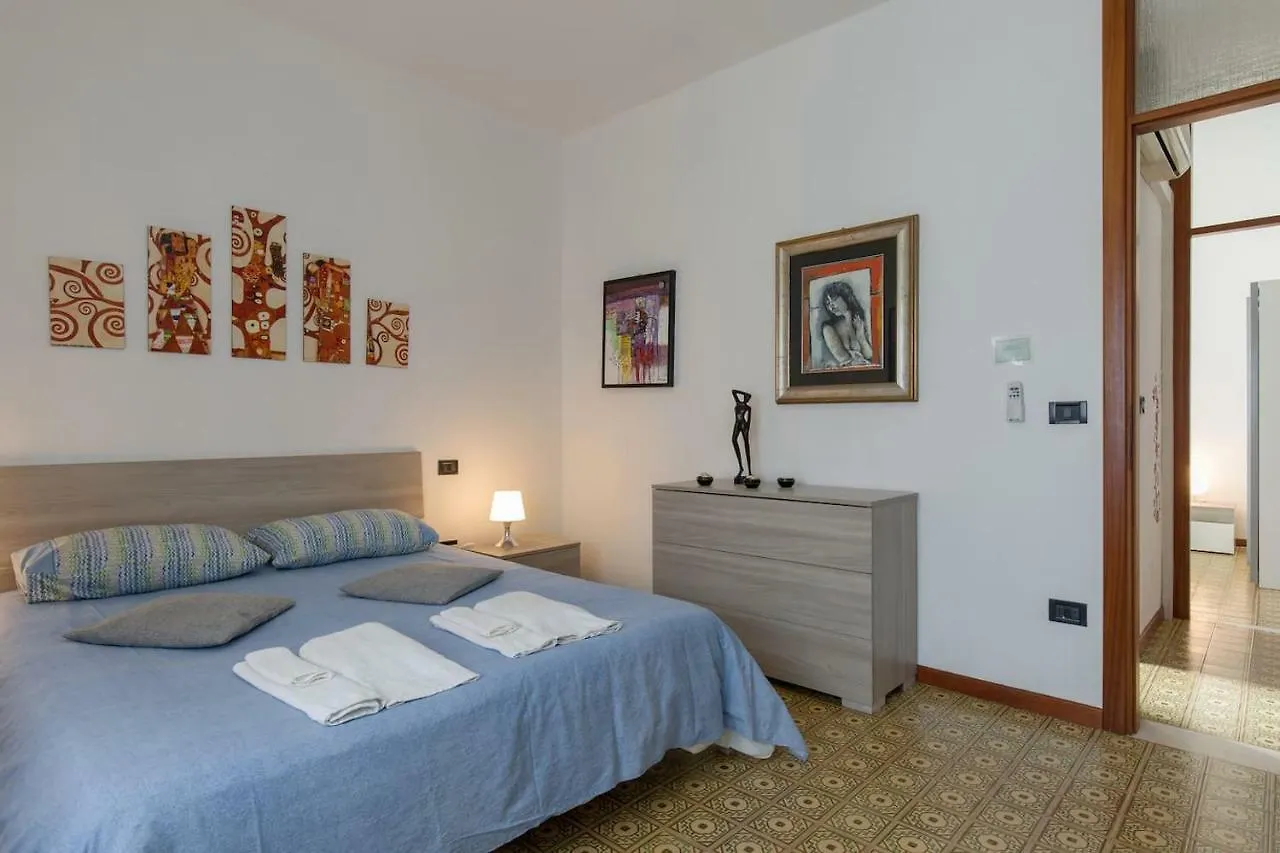 A Casa Di Giudy Apartman Desenzano del Garda