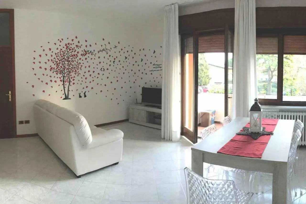 A Casa Di Giudy Apartment Desenzano del Garda Italy