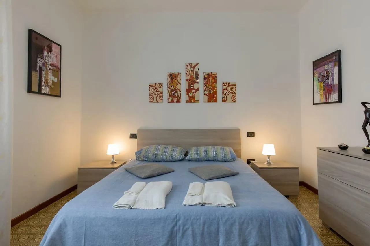 A Casa Di Giudy Apartment Desenzano del Garda