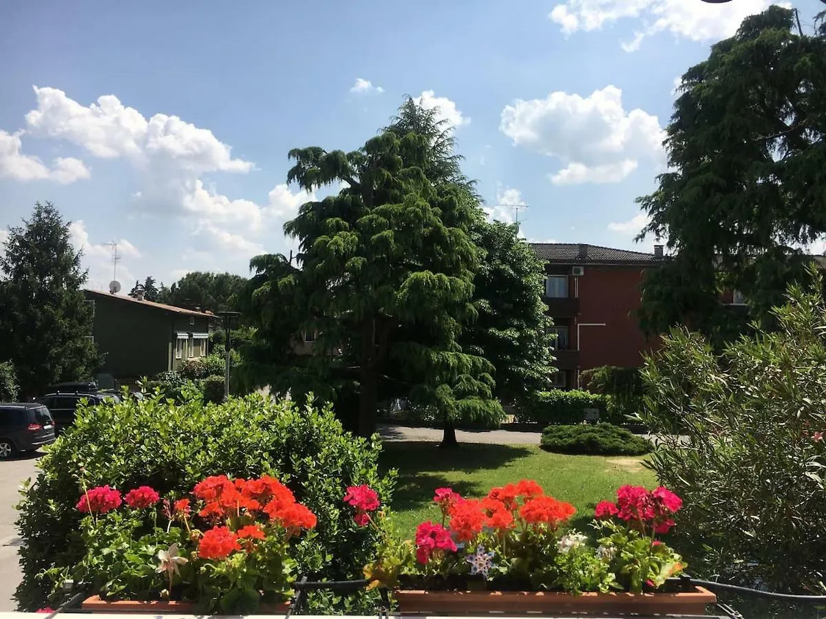 A Casa Di Giudy Apartment Desenzano del Garda Italy
